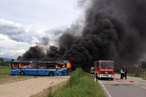 bus in fiamme 2